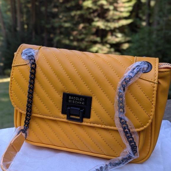Badgley Mischka Sunny Yellow Quilted Crossbody Bag - Picture 1 of 9